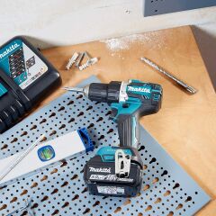 Makita DDF484RTJ Çift Akülü Matkap Vidalama 18V 5Ah Li-ion